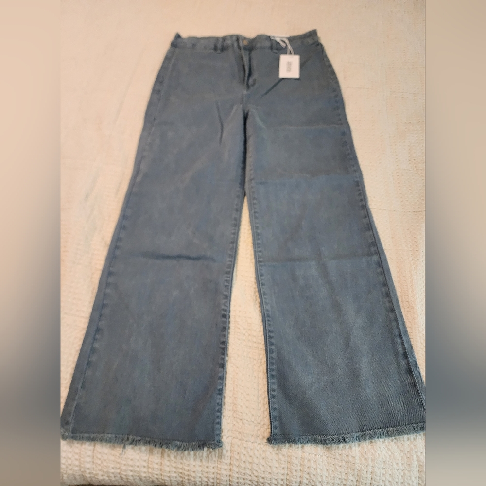 Zenana Women's Slate Blue Wide Leg Fringed Hem Jeans NWT Size XL Boho Western